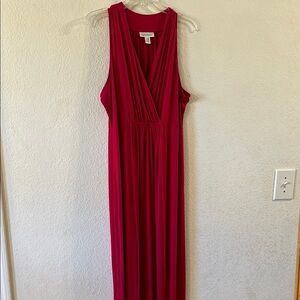 ~3 for $20~Motherhood Maternity maxi dress